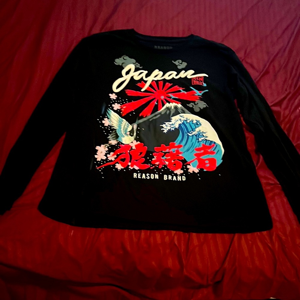 Black long sleeve shirt, XL